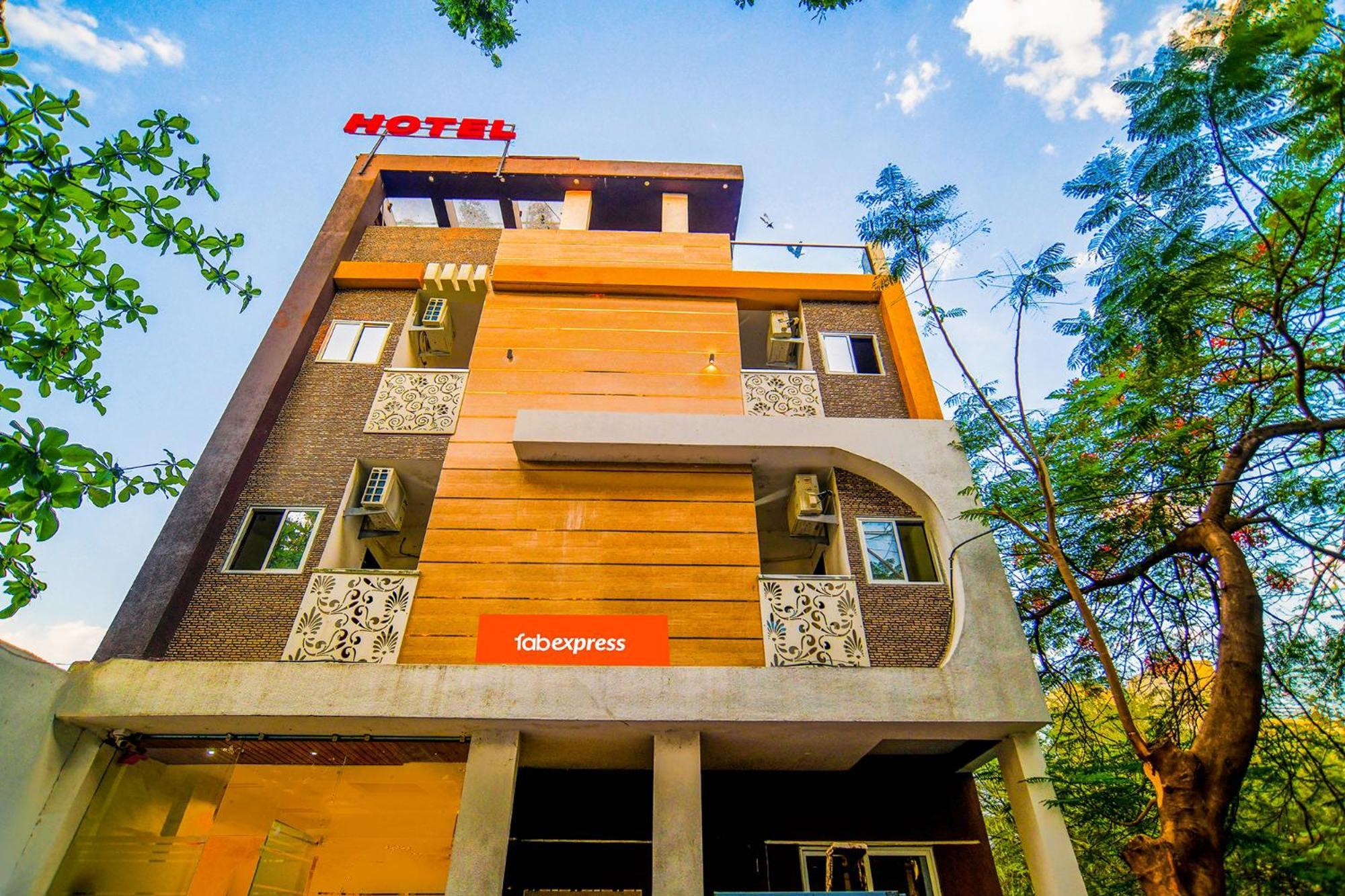 Hotel O Regal Indore Exterior foto