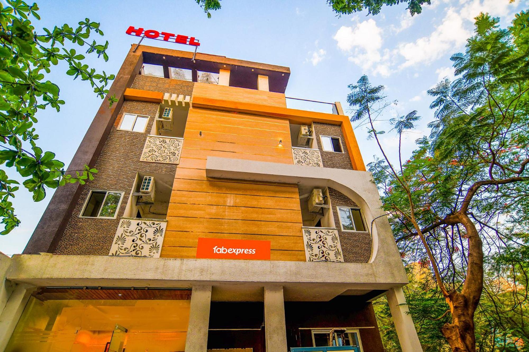 Hotel O Regal Indore Exterior foto